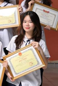 Phạm Anh Thư (sinh năm 2006), người con của mảnh đất hoa phượng đỏ Hải Phòng